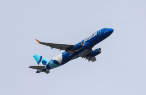 Does JetBlue offer flight status alerts currently?